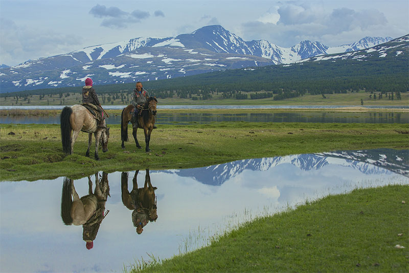 mongolia altai mountains 
